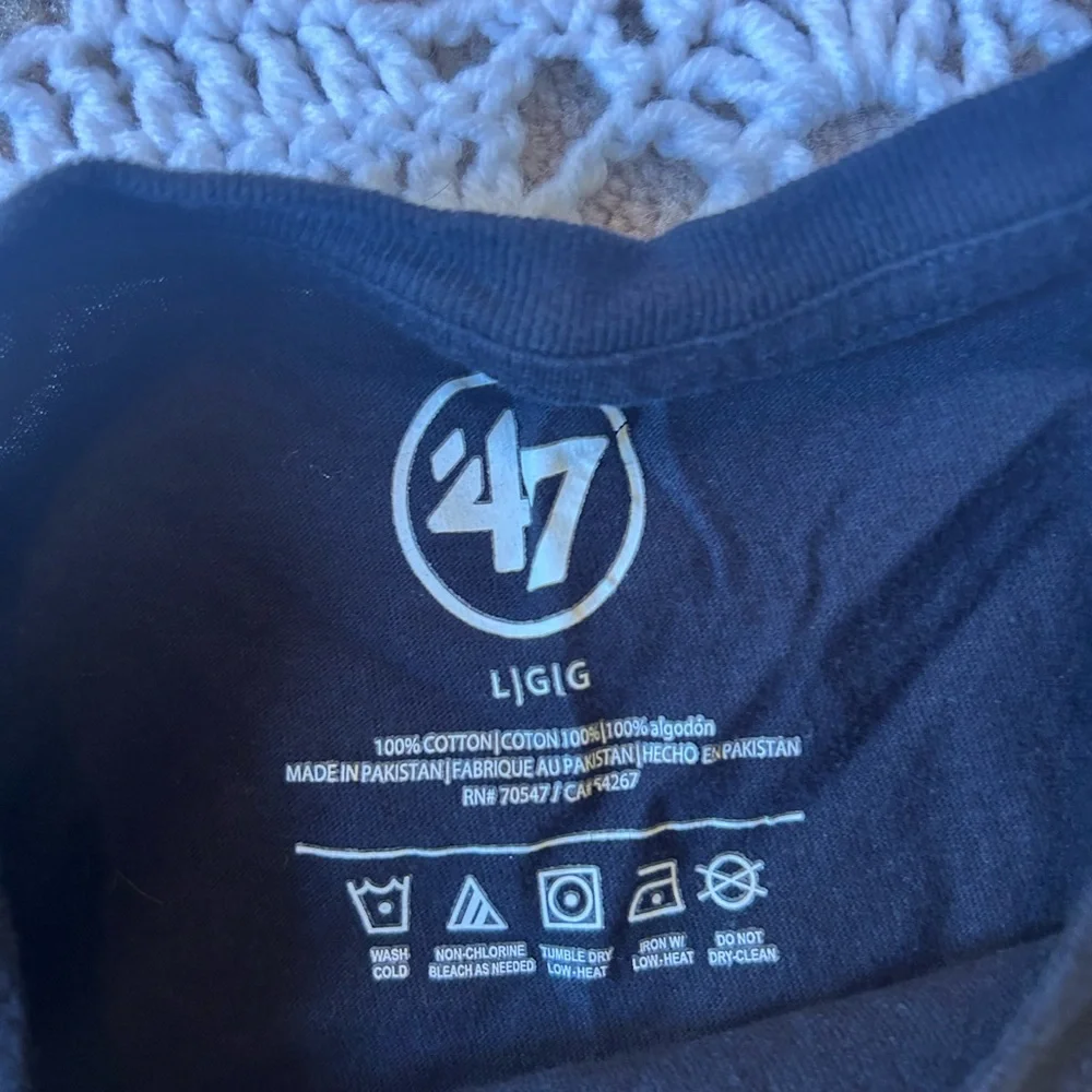 Men’s Lakers Basketball Black Large ‘47 Brand Tshirt Short Sleeve RN#70547 - Picture 3 of 8